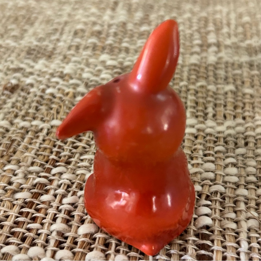 Vintage Bunny Rabbit Shaker - Picture 3 of 4